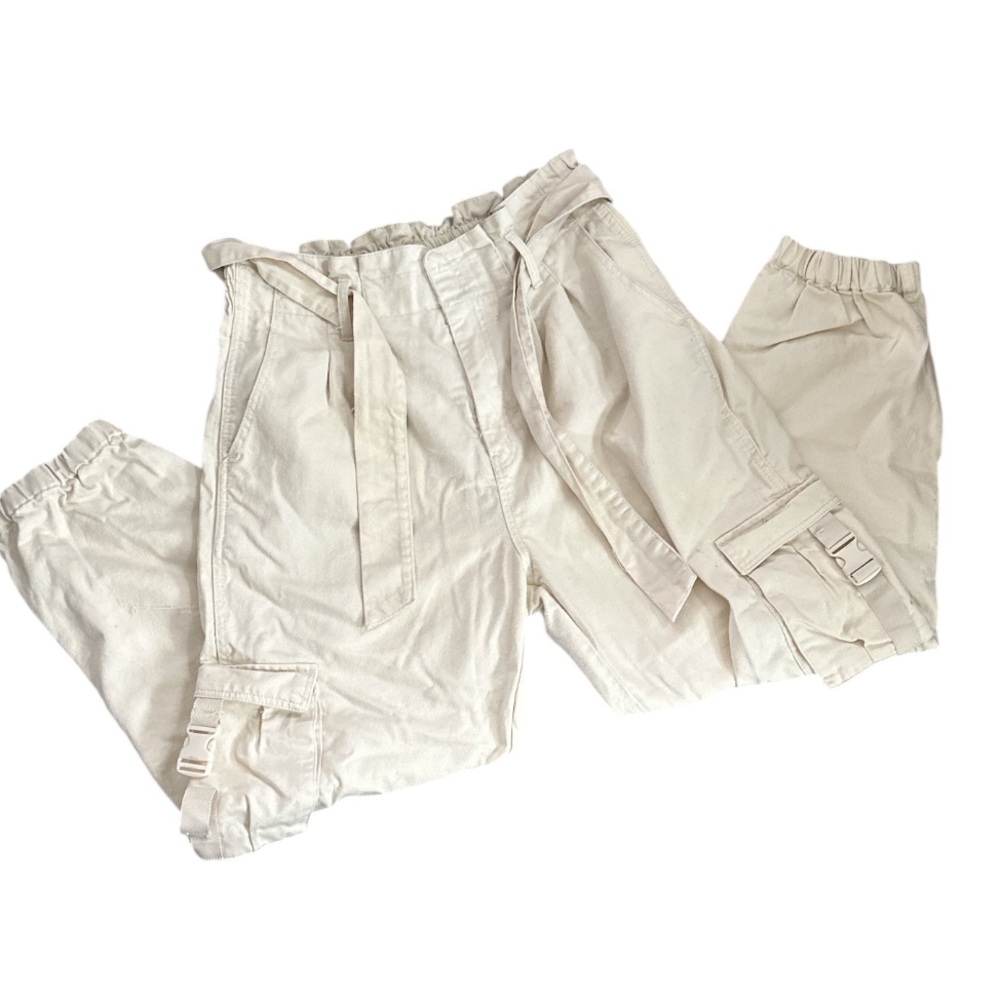 Forever 21 Beige Cargo Pants size L